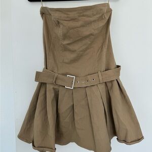 Le lis Mini dress size large